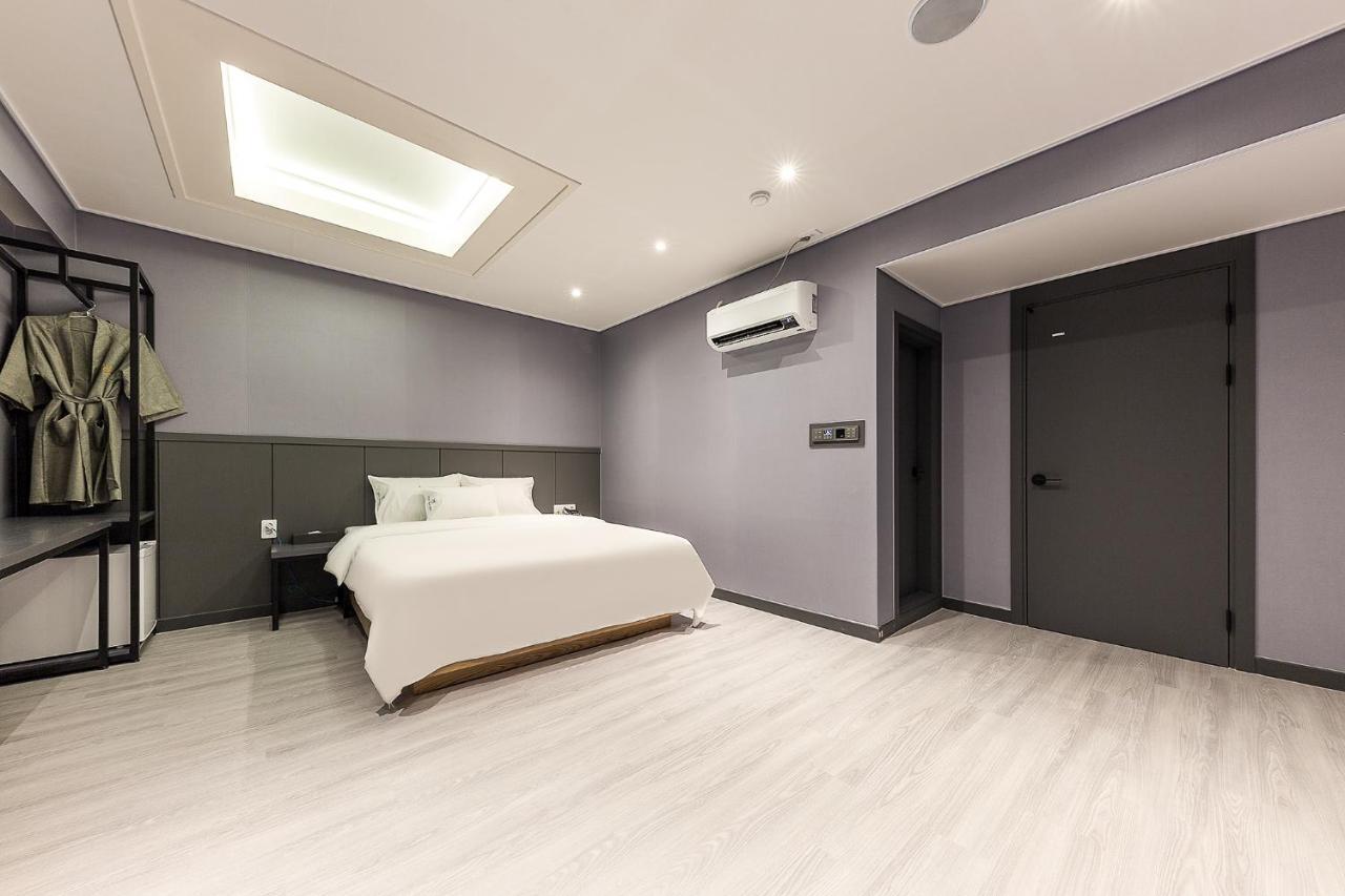 Business Joy Hotel Cheongju Exteriör bild