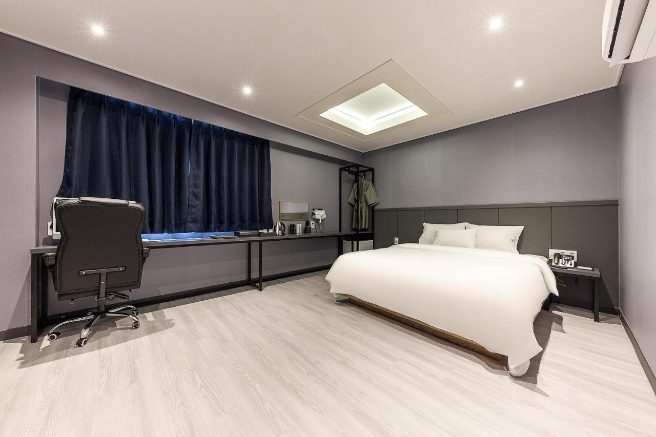 Business Joy Hotel Cheongju Exteriör bild