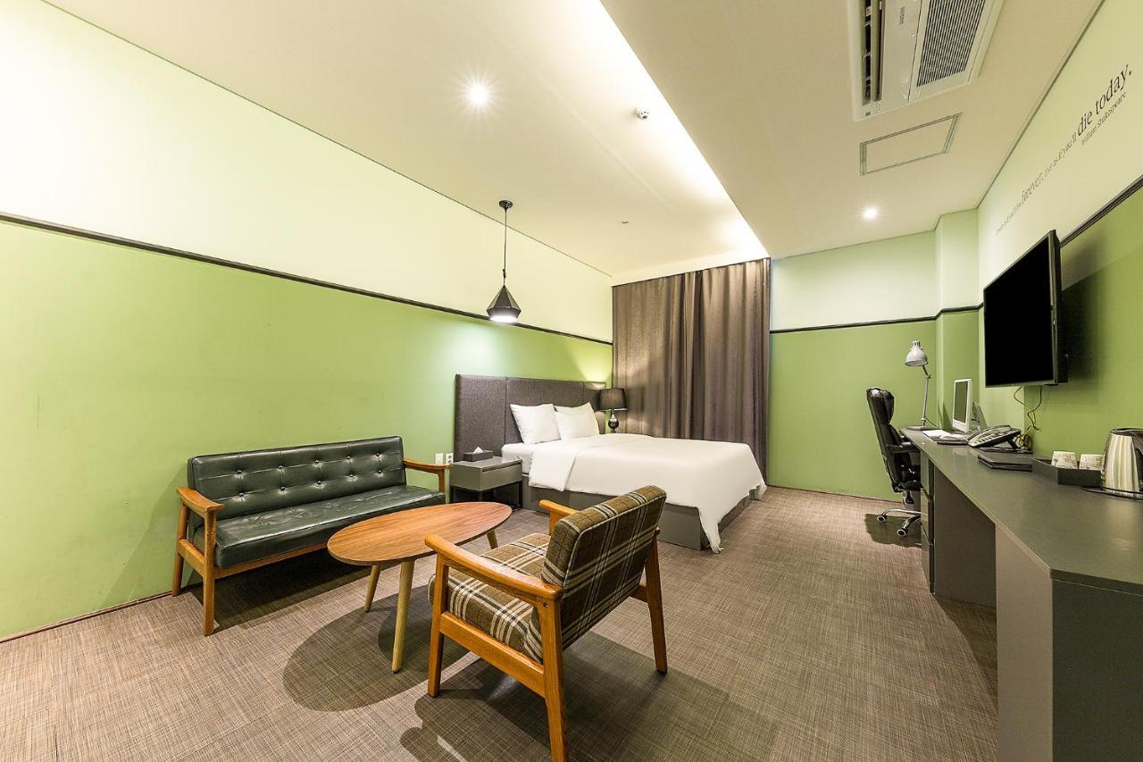 Business Joy Hotel Cheongju Exteriör bild